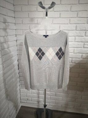 Gap Factory Ladies Size Medium Light Heather Grey Boatneck Argyle Sweater